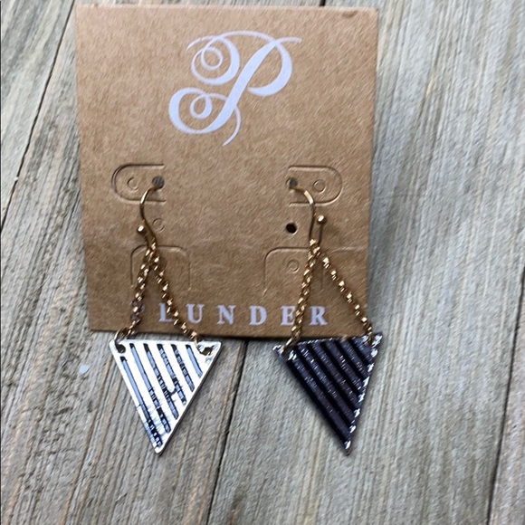 Plunder Jewelry - Plunder Silver & Black Dangle Earrings